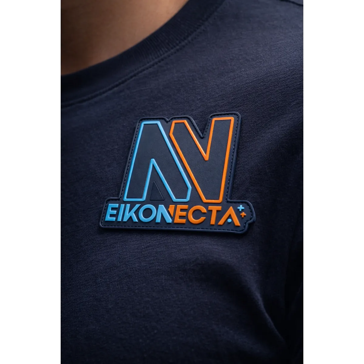 Parche de goma detallado Eikonecta - Proyecto de Branding Estratégico y Publicidad en Sincelejo, Sucre y el Caribe - Eikonecta